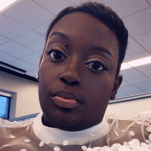 Meet your Posher, Alana